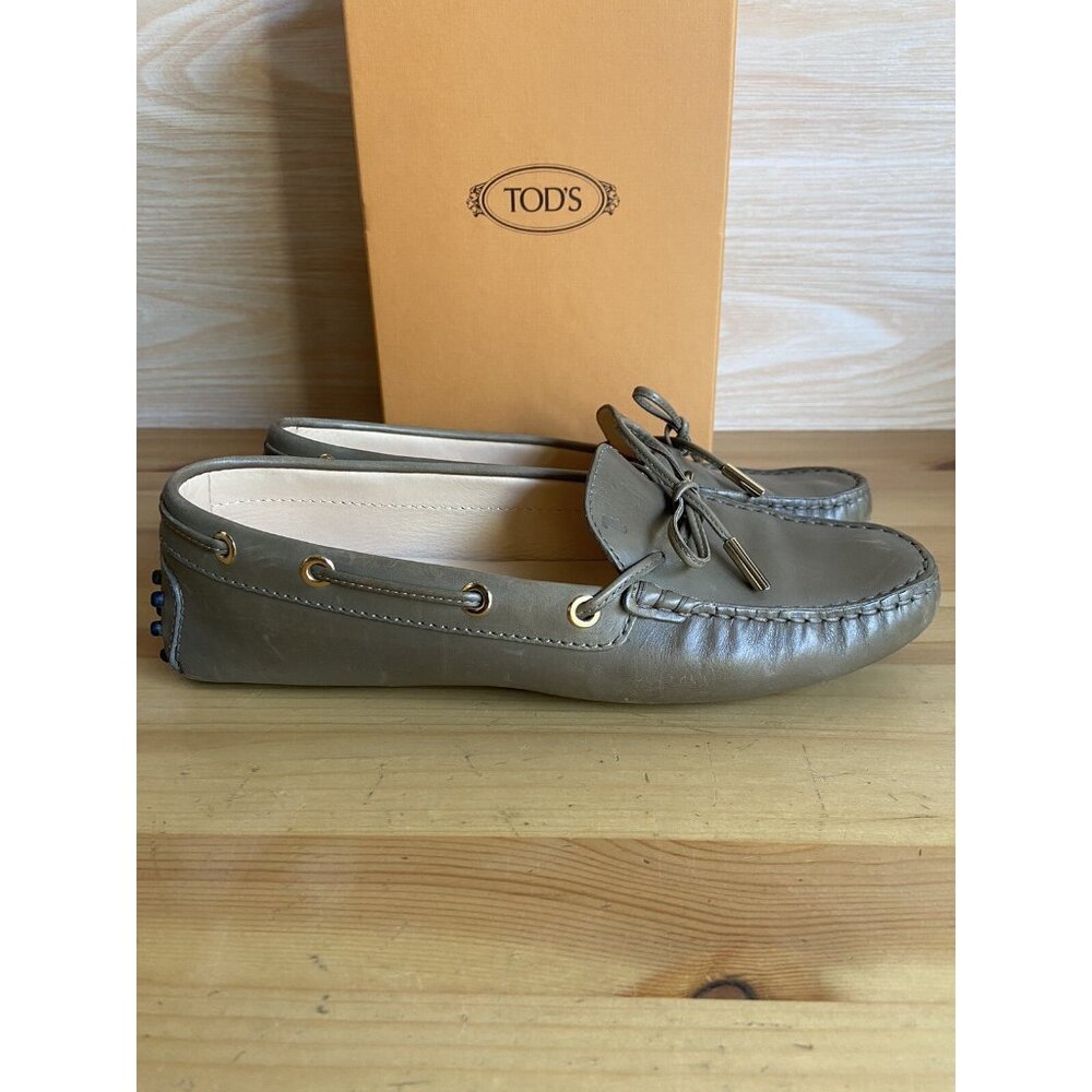TOD’S Gommino Driving Shoes Size 38,5 (US 8,5) Gray Flat Leather